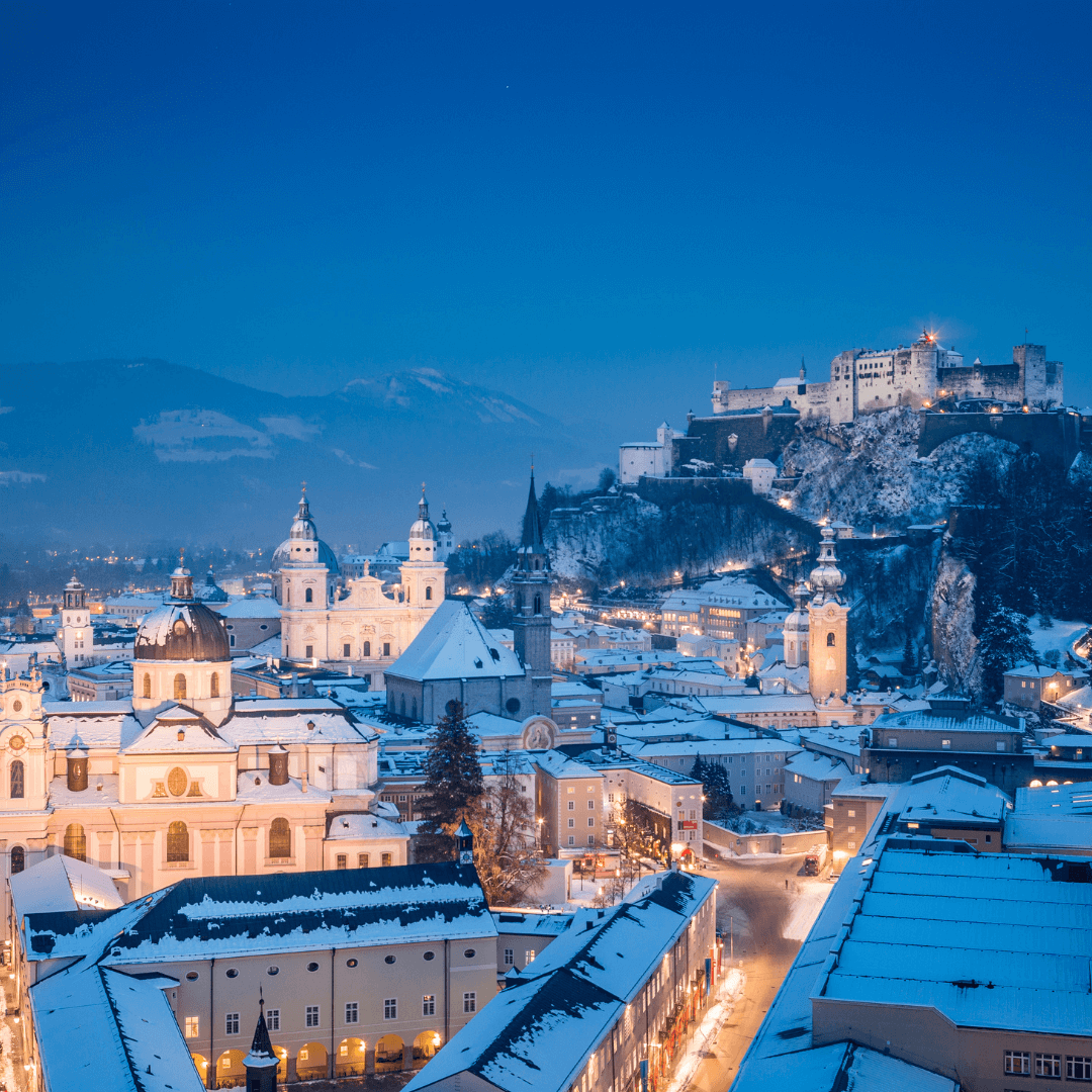 Salzburg zur Weihnachtszeit im Winter, Österreich