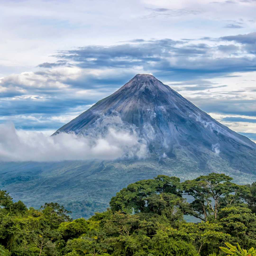Вулкан Ареналь в Коста-Рике
