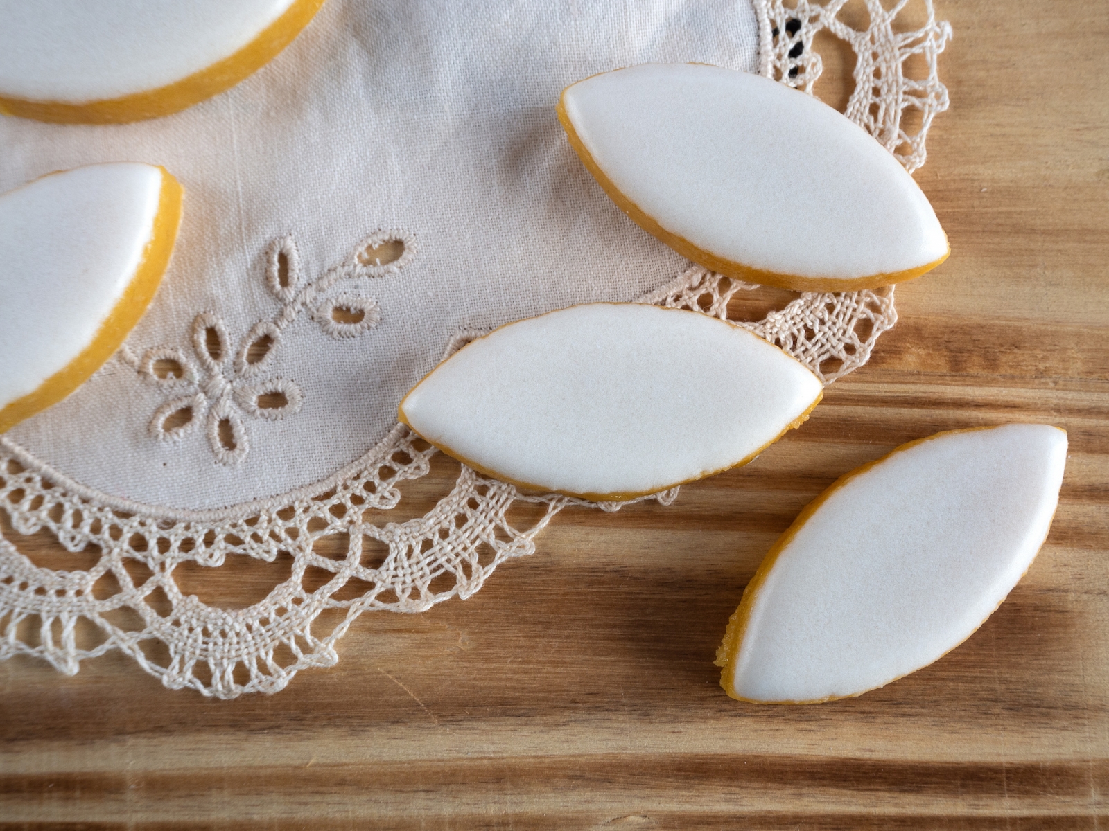 Dulces típicos de almendras de francia calissons