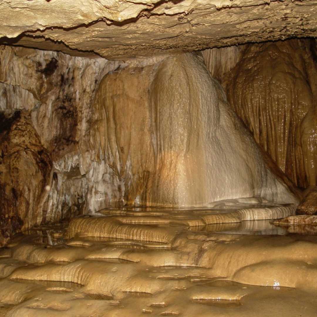 Venado Caves - Millions years of formation