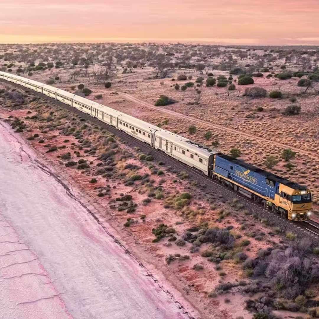 Un tren que conecta los océanos