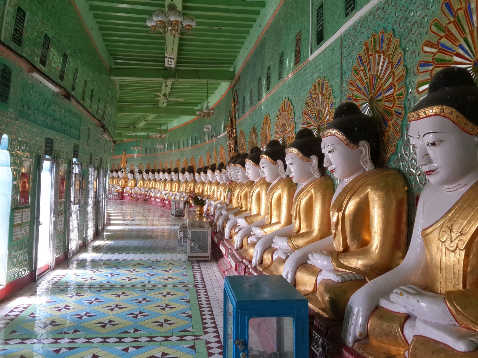 Umin Thonze Pagoda 2, Birmania