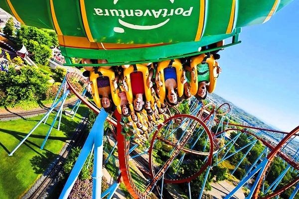 Port Aventura in Spagna ha più di 40 giostre, un parco acquatico e molto altro ancora