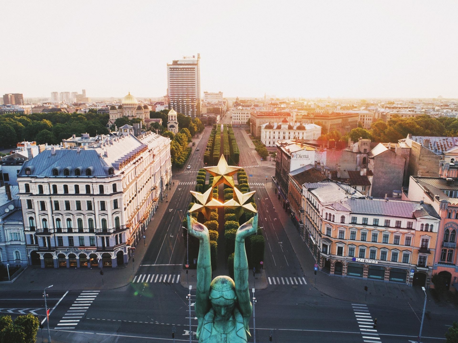 Place du monument de la liberté, quartier central, Riga, Lettonie