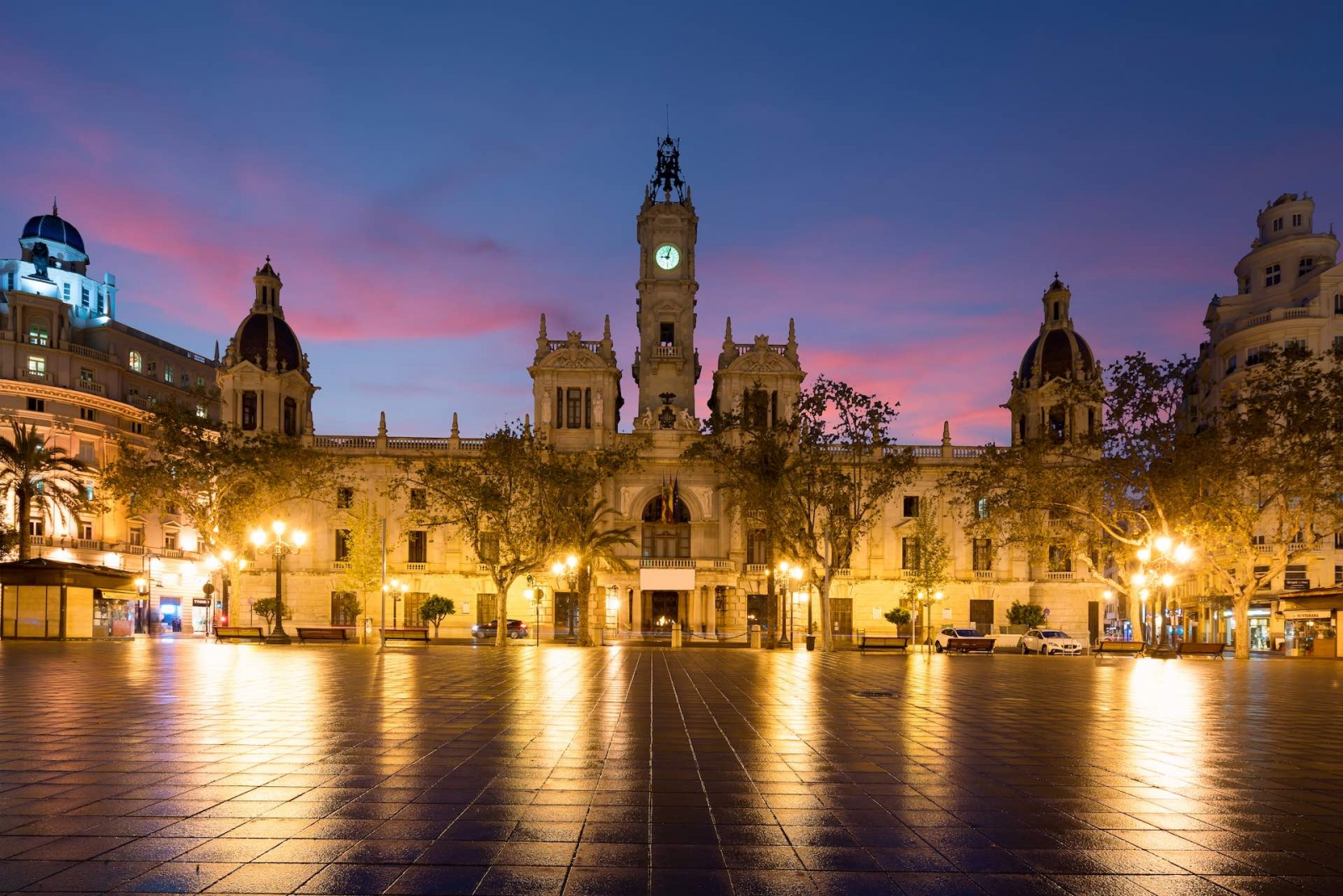 Мэрия Валенсии на площади Пласа-дель-Аюнтамиенто в Валенсии, Испания