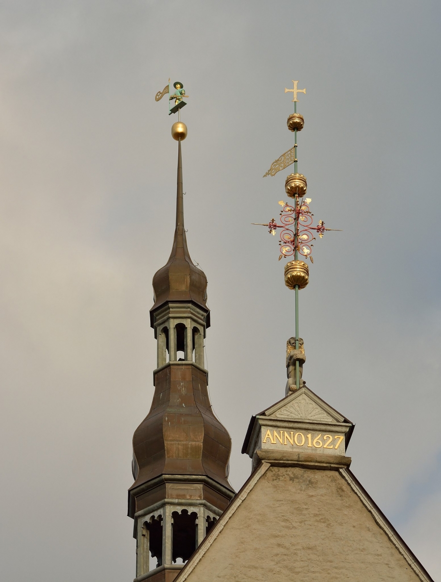 Wetterfahnen des Tallinner Rathauses