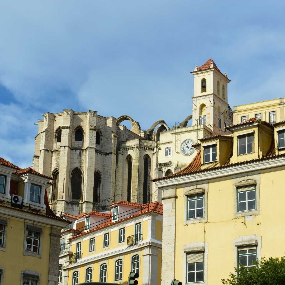 Igreja do Carmo ist die Ruine des Erdbebens von Lissabon 1755, Lissabon, Portugal