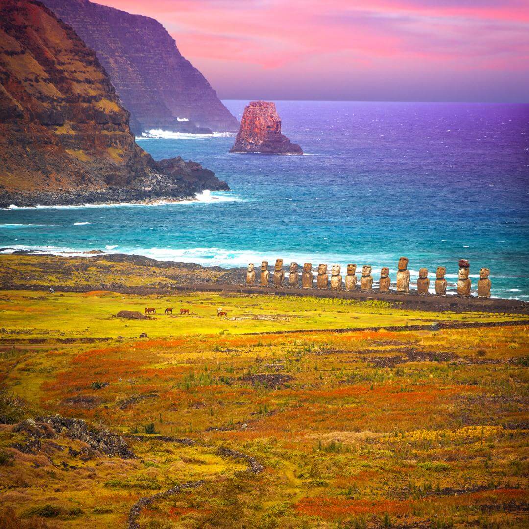 Моаис в Аху Тонгарики (остров Пасхи, Чили)
