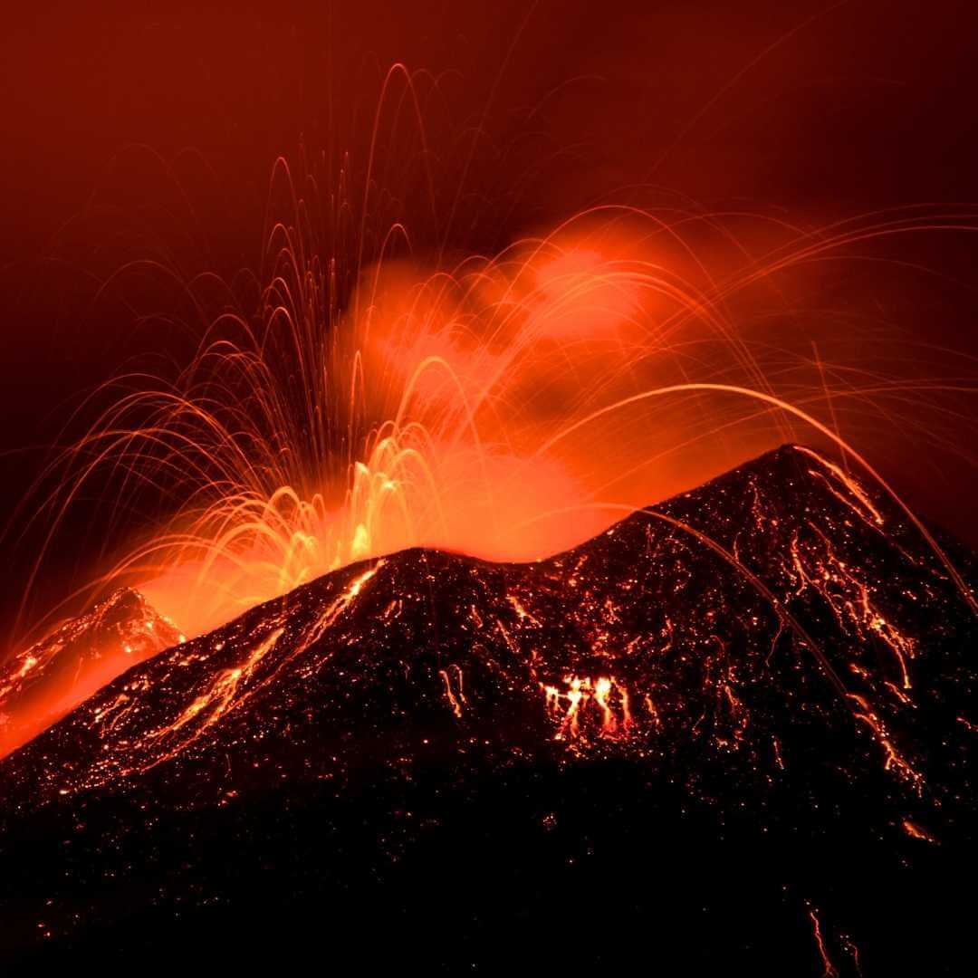 Eruzione del vulcano Etna in Italia