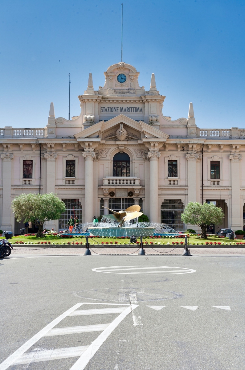 Estación Marítima de Génova - Puerto de Génova, Italia