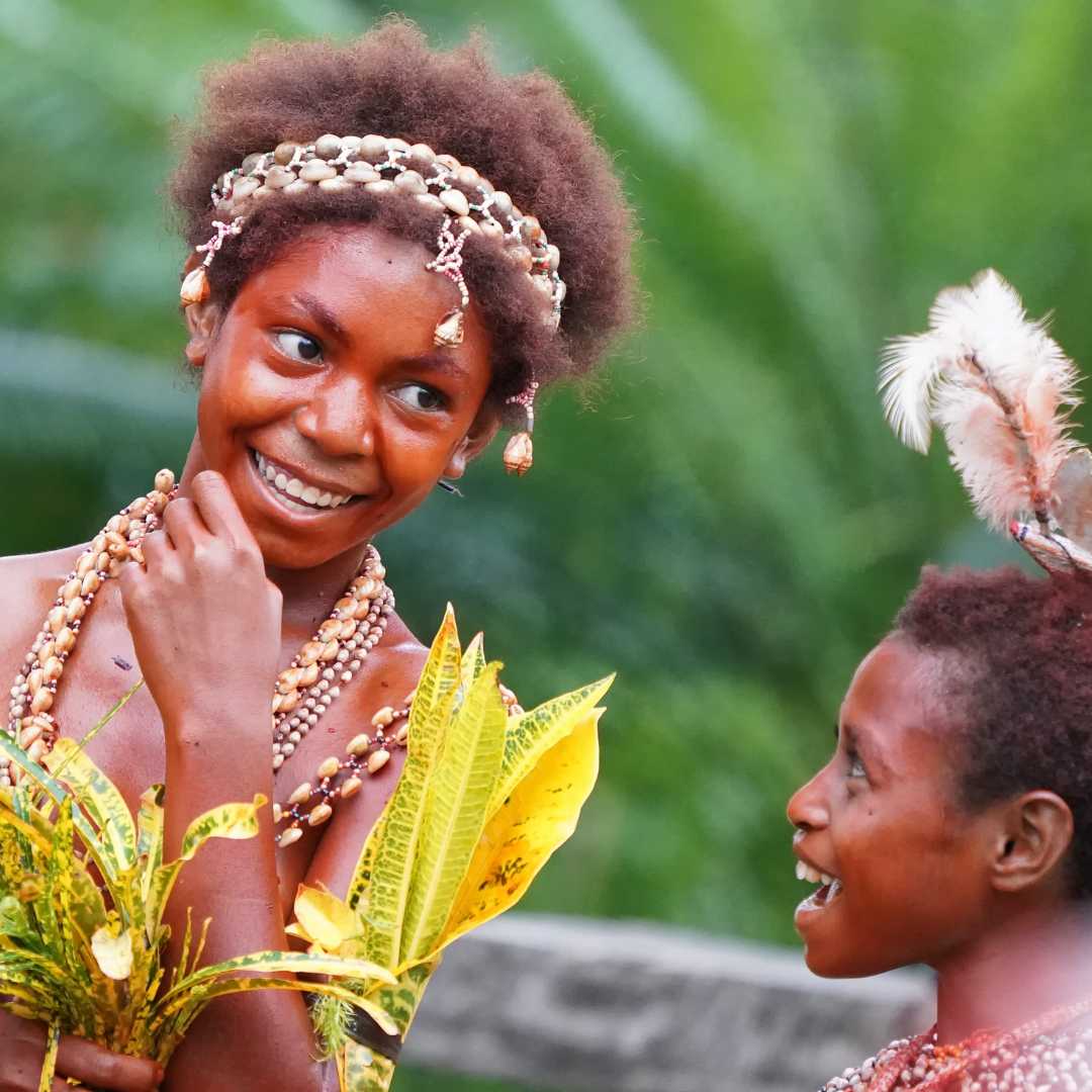 Artistas en un 'Sing Sing' (un evento de danza tribal) en Papúa Nueva Guinea