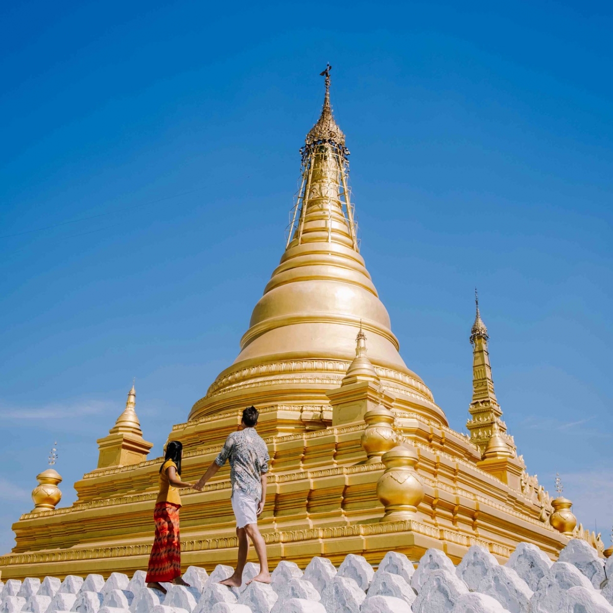 Temple Kuthodaw à Mandalay Ville de Myanmar Birmanie