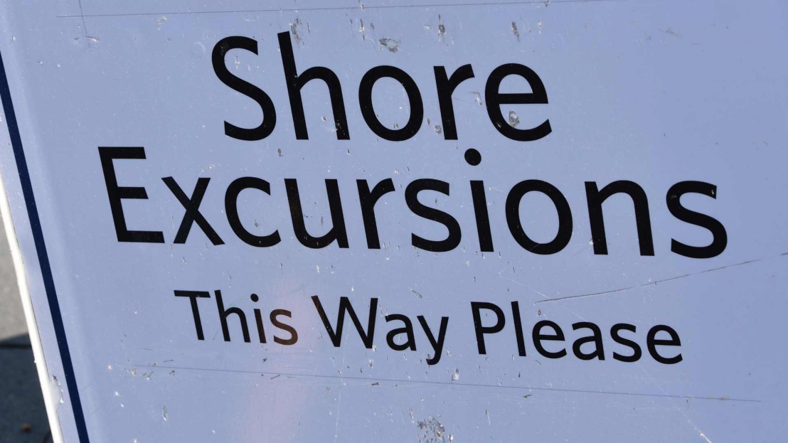 Shore excursion plate