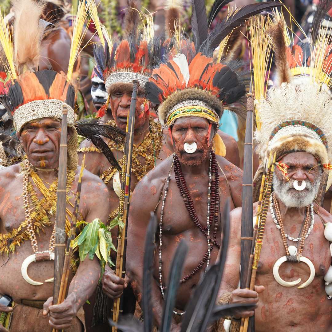 Die ältesten Mitglieder eines Stammes in Papua-Neuguinea