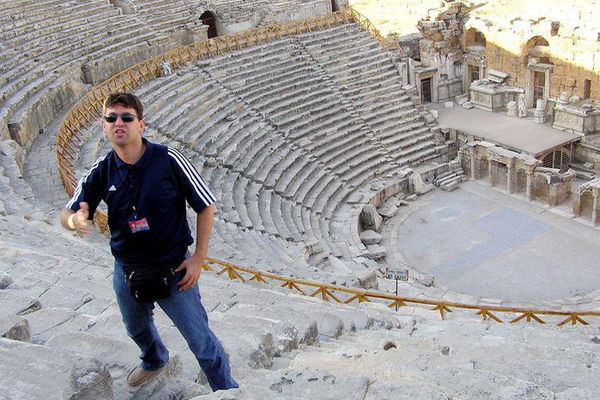 Un guía fascinado por el tema puede con su interés cautivar a los turistas 