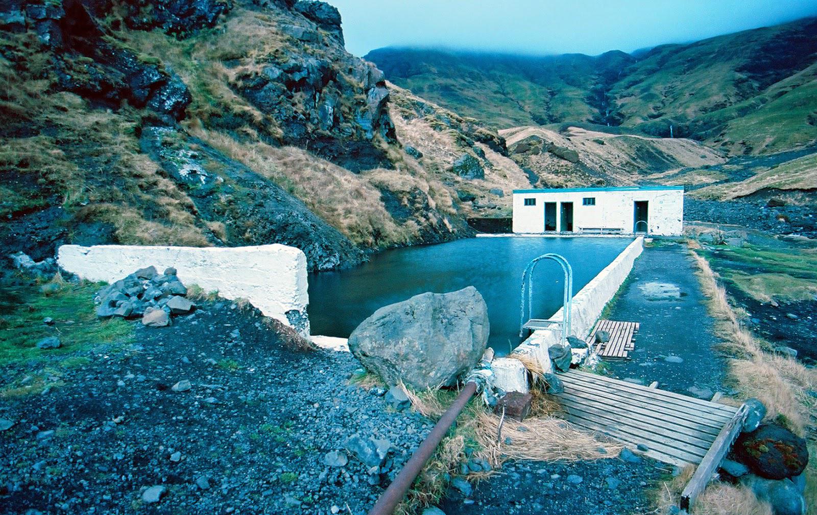 Aquí es donde tienes una piscina de aguas termales completa si tienes suerte de no encontrar otros visitantes.