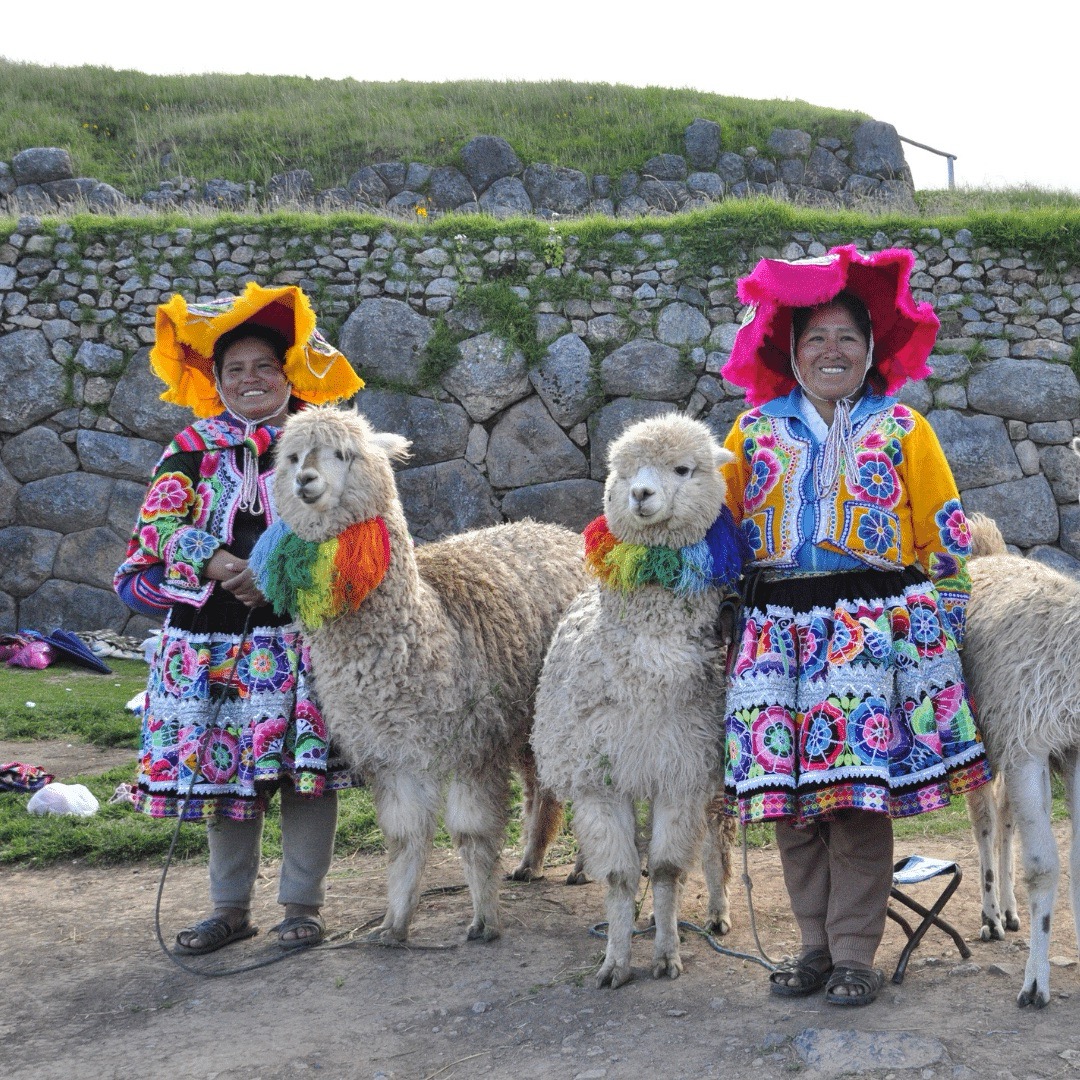 Women in Peru in traditional costume