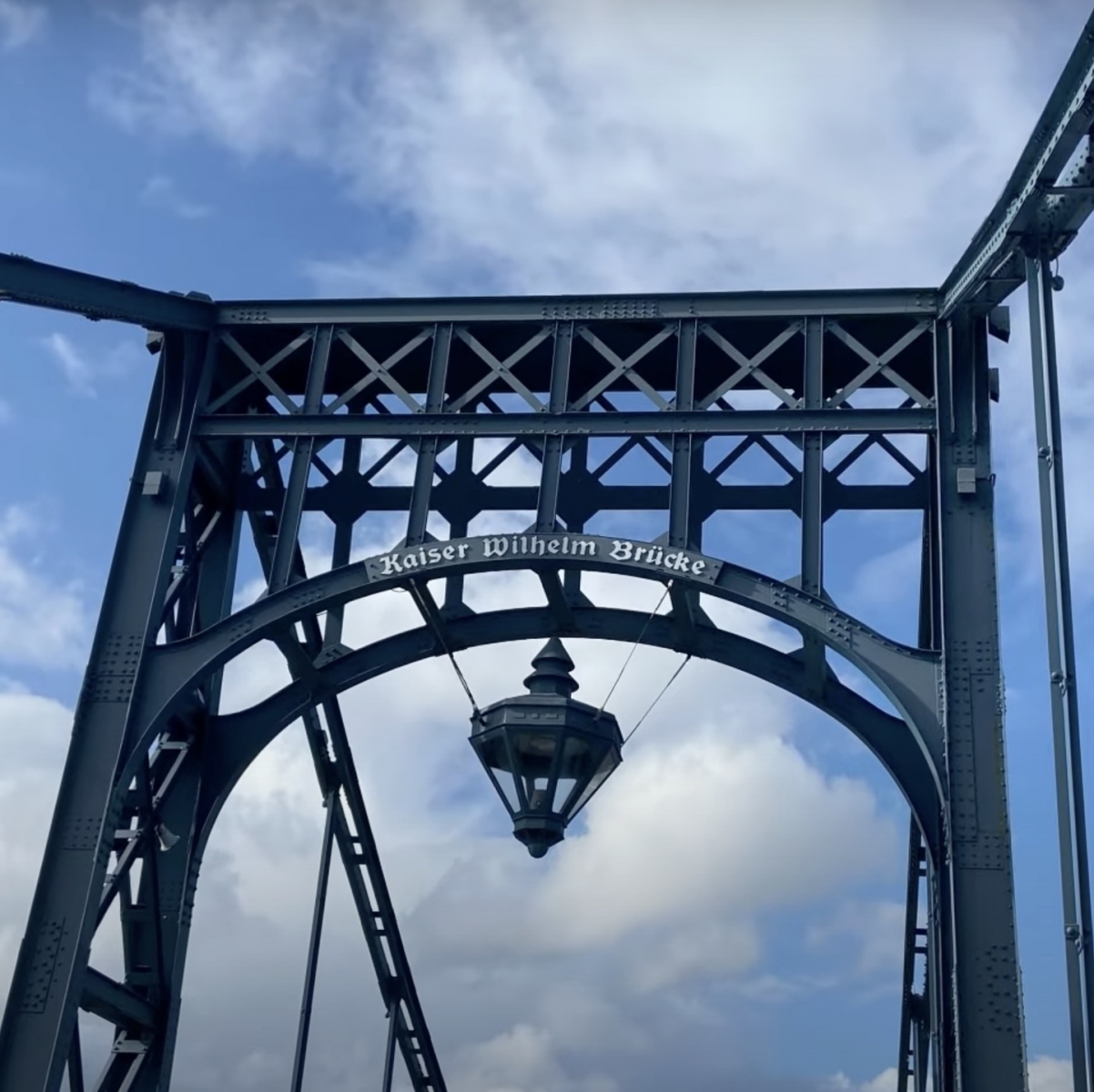 Decorazione in metallo del ponte Kaiser Wilhelm