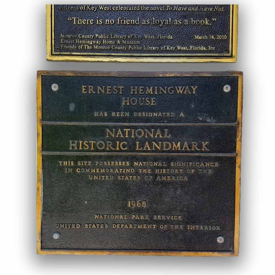 La plaque du manoir Hemingway