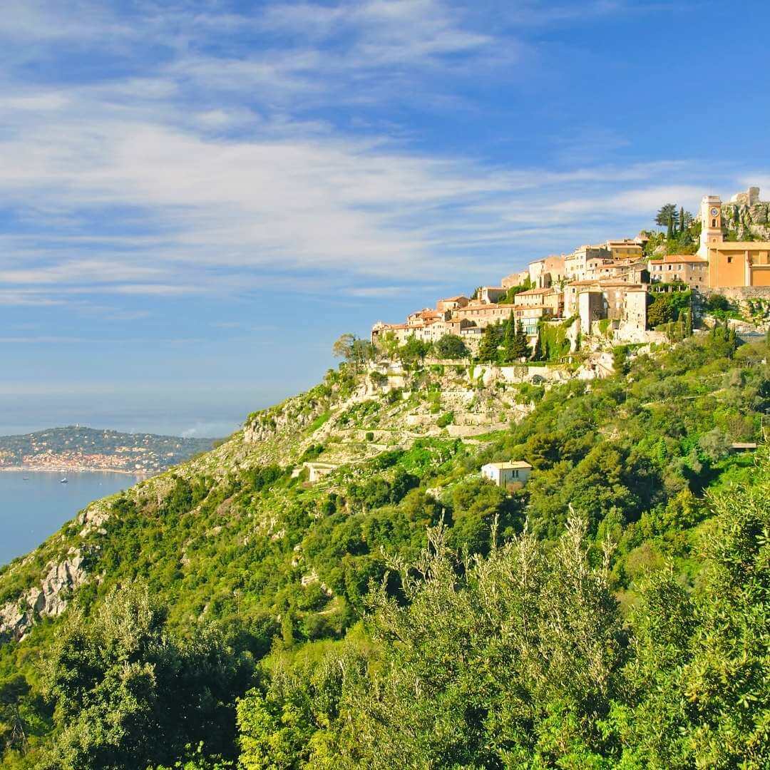 Il borgo medievale di Eze in Costa Azzurra vicino a Monaco, nel sud della Francia