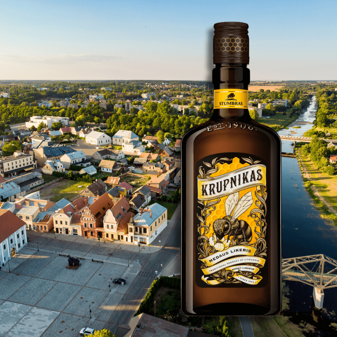 Красивый вид с воздуха на Рыночную площадь Кедайняй, одного из старейших городов Литвы