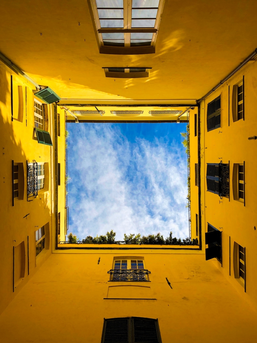 Admiring the sky from the patio perspective Genoa courtyard