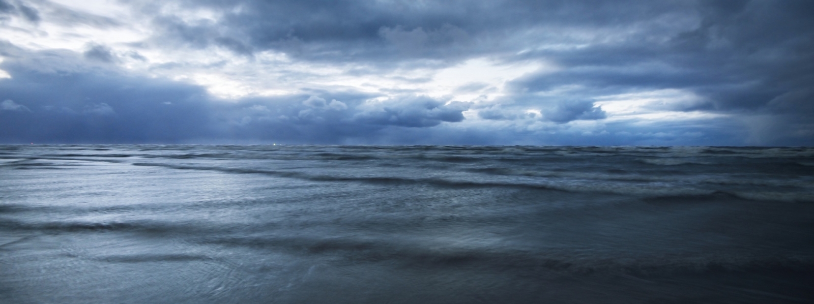 Tempesta oscura sul Mare del Nord