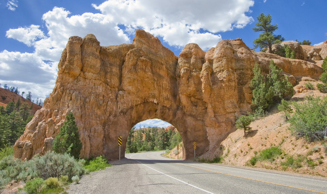 Arco naturale dell'ingresso al parco nazionale, USA