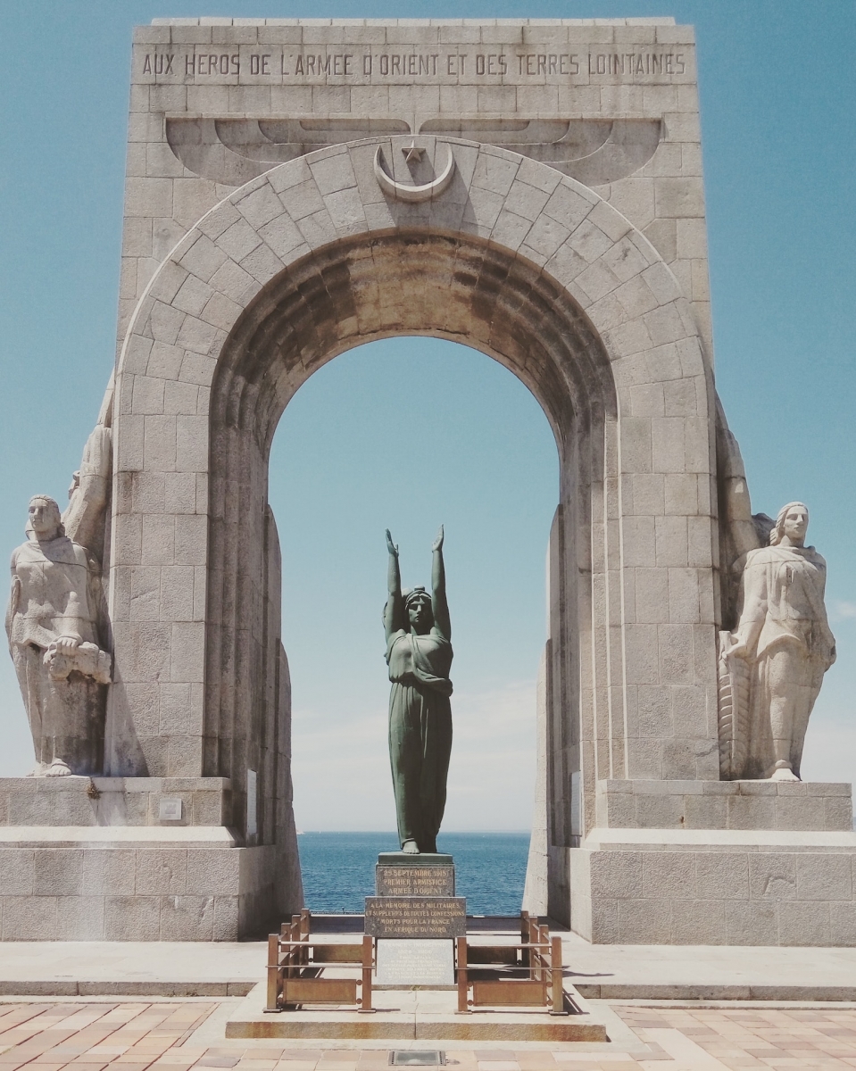 la puerta de oriente