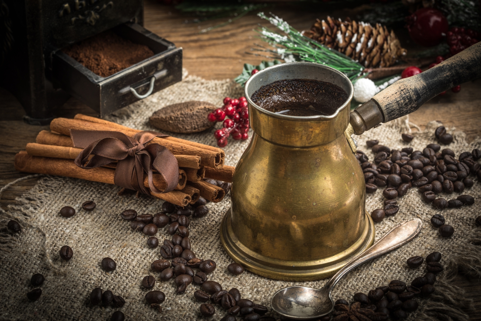 coffee in copper coffe pot